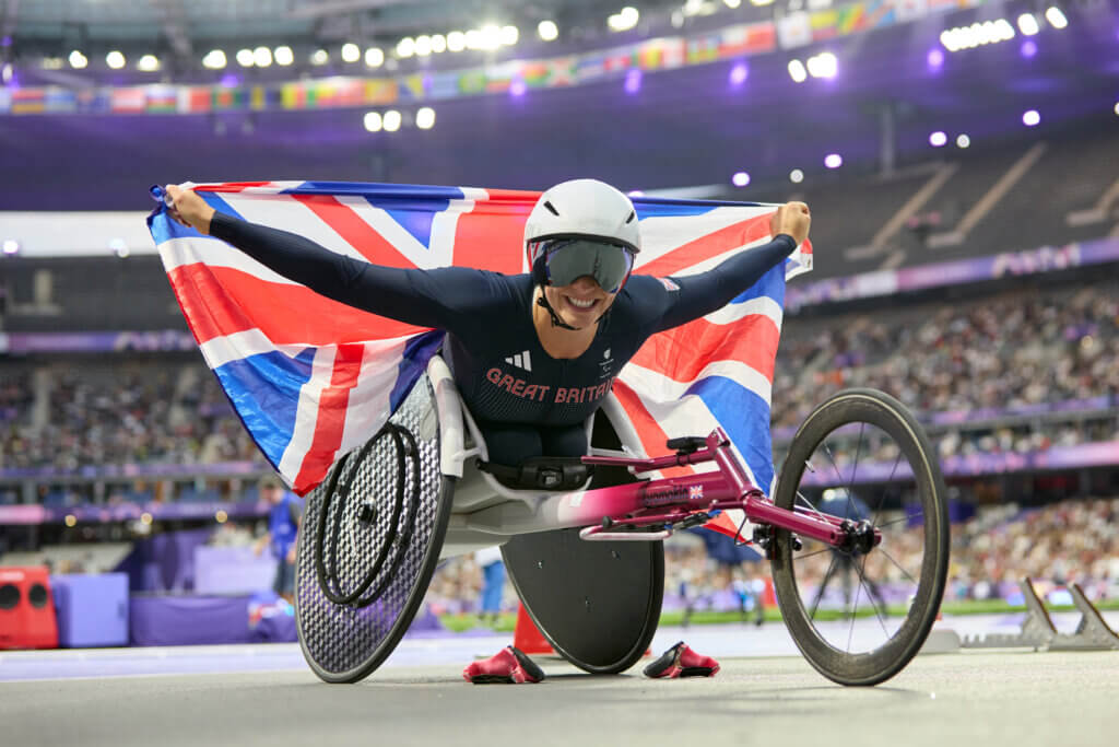 4th September 2024, Paris, France. Samantha Kinghorn of Great Britain takes Gold in the women’s 100 meter T53 Final at the Stade de France. On day 7 of the Paris 2024 Paralympic Games. Credit Roger Bool